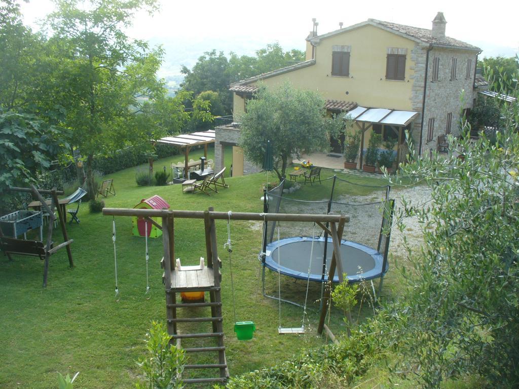 Agriturismo Il Sentiero Villa Montalto delle Marche Exterior photo